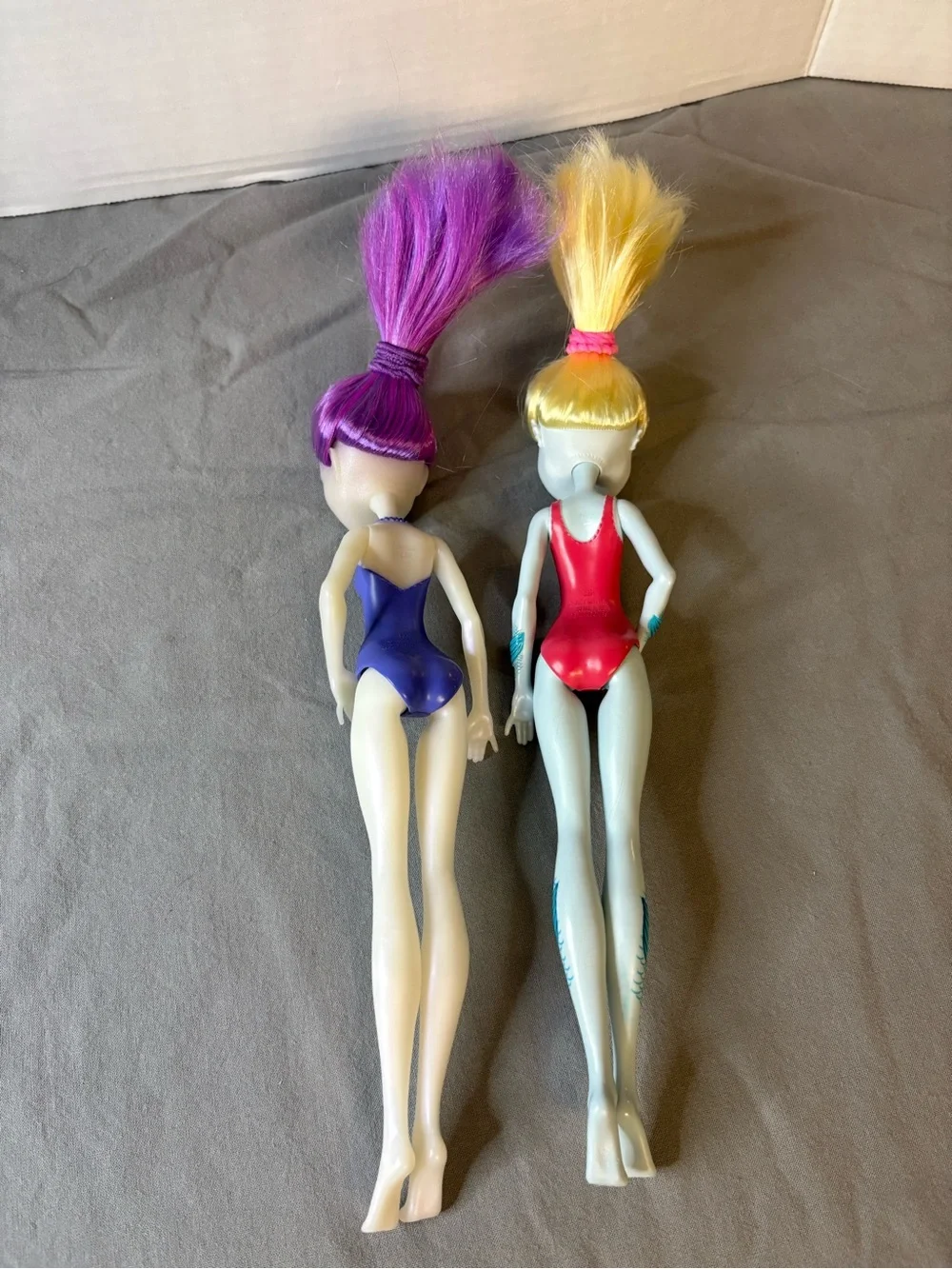Monster High Laguna Blue and Ari Hauntington Swim  Dolls - Picture 5 of 5